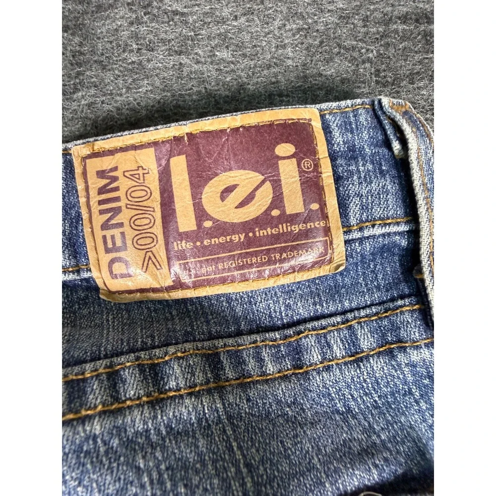 LEI Denim Jeans Women 13 Flare‎ Bootcut Blue Wash Distressed Pockets